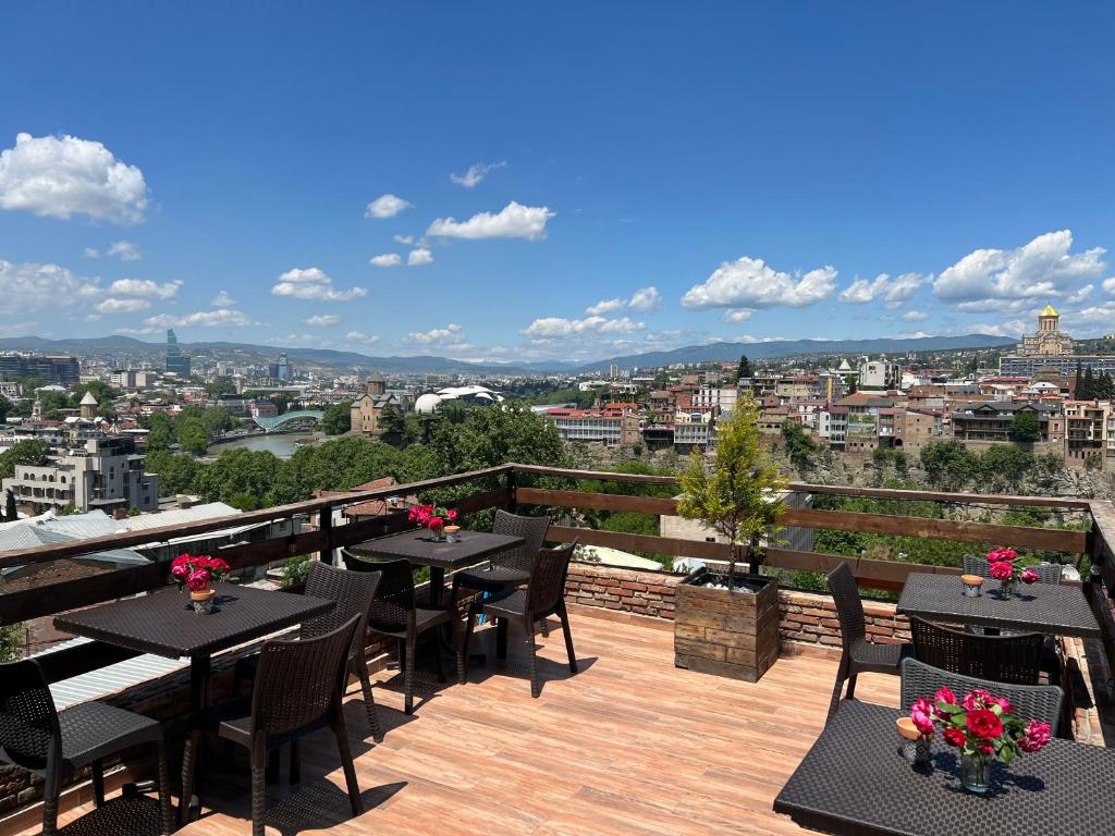 Tabori Terrace room 1